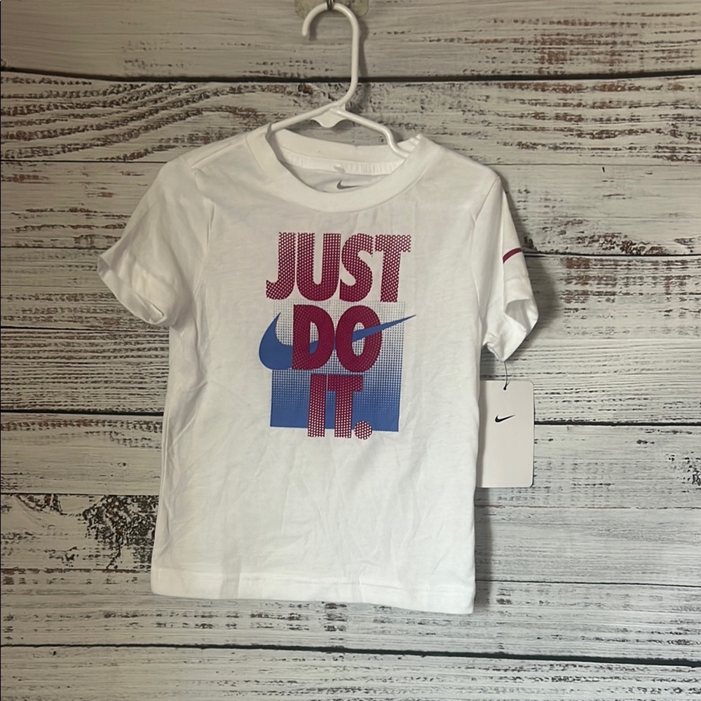 NWT nike toddler shirt size 3t